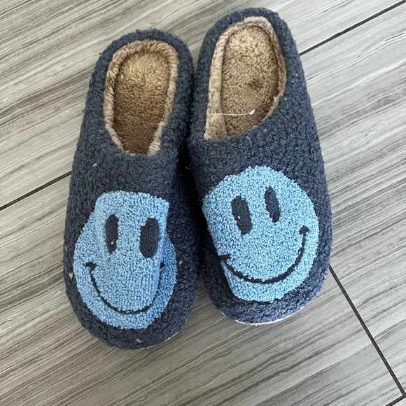 Blue and Grey Smiley Face Slippers - Picture 2 of 4